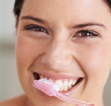 Sore Gums: Causes, Treatments and Relief for Sensitive Gums